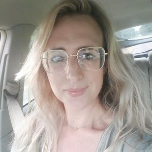 Meet your Posher, Misty